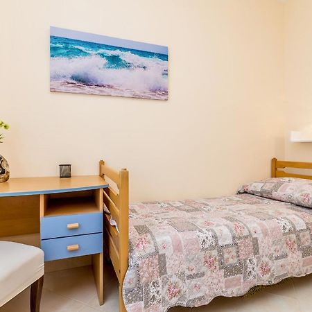 Apartman Vesna Malinska Exteriör bild