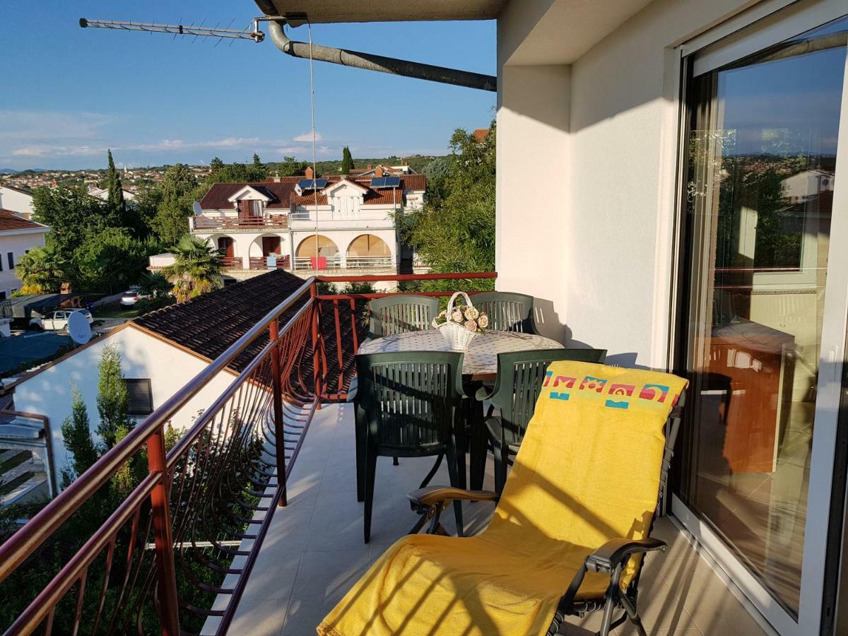 Apartman Vesna Malinska Exteriör bild