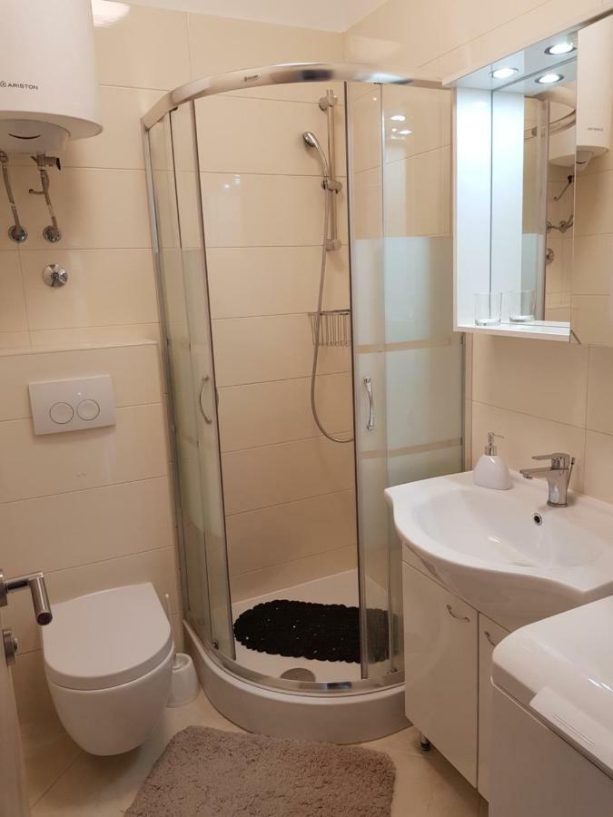 Apartman Vesna Malinska Exteriör bild