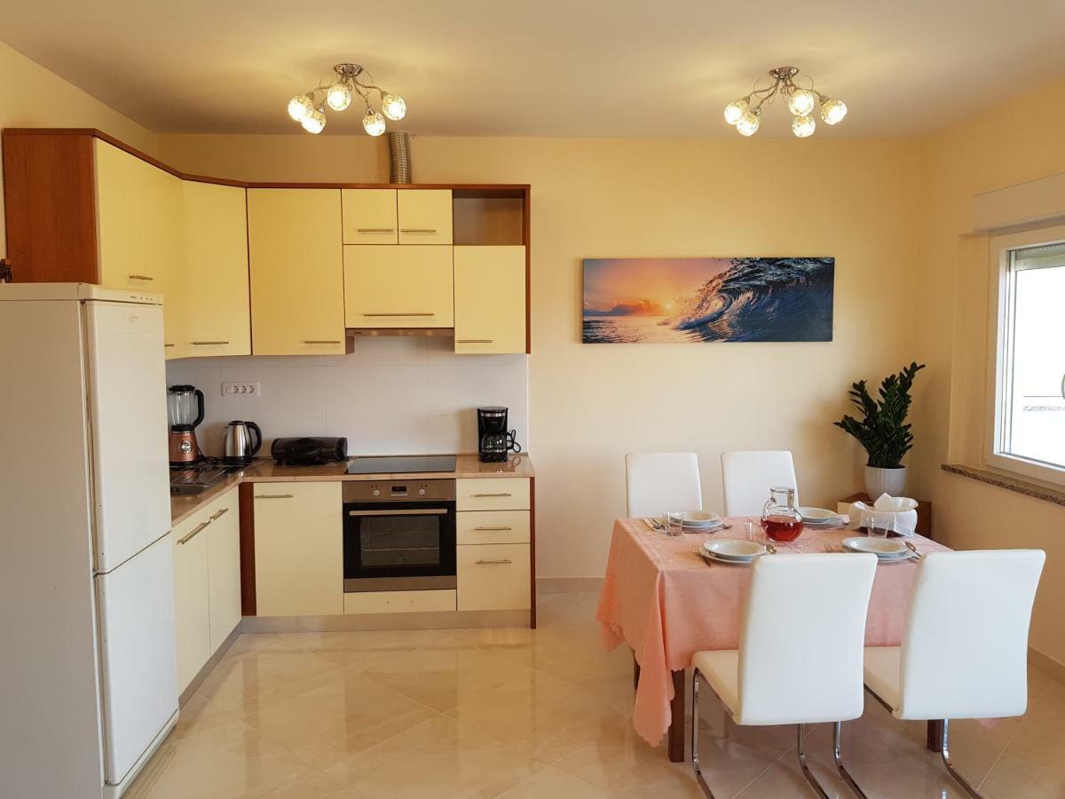 Apartman Vesna Malinska Exteriör bild