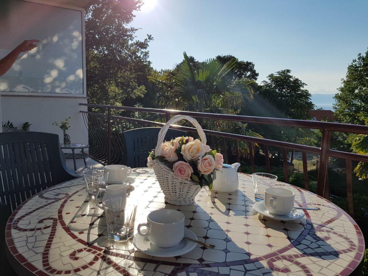 Apartman Vesna Malinska Exteriör bild